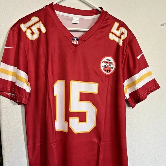 PATRICK MAHOMES #15 Kansas City Chiefs Home Jersey Men's Shirt Size Large - BNWT - Picture 1 of 5